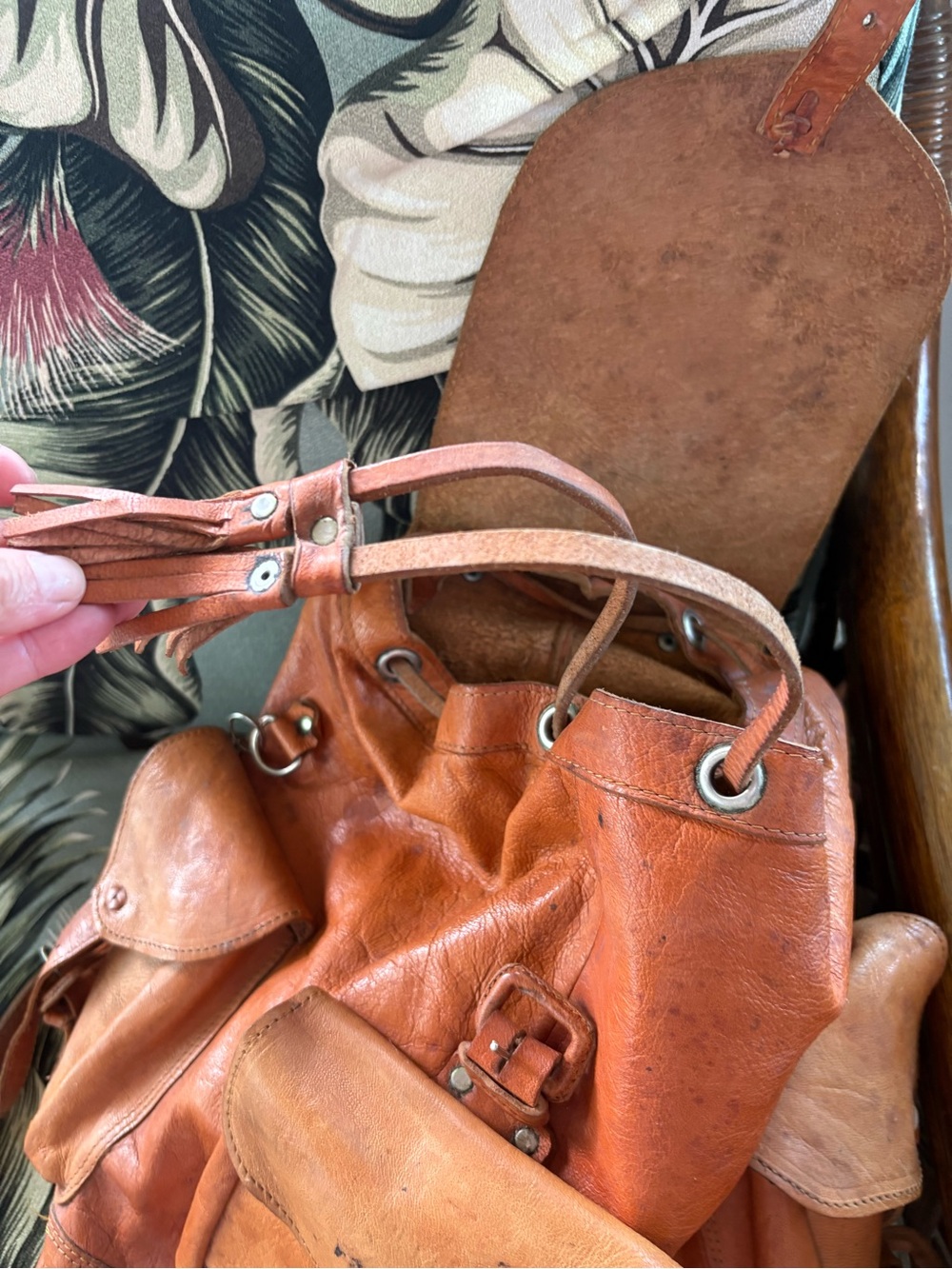 Brown Leather Backpack - Classic Drawstring Rucksack - Picture 5 of 6